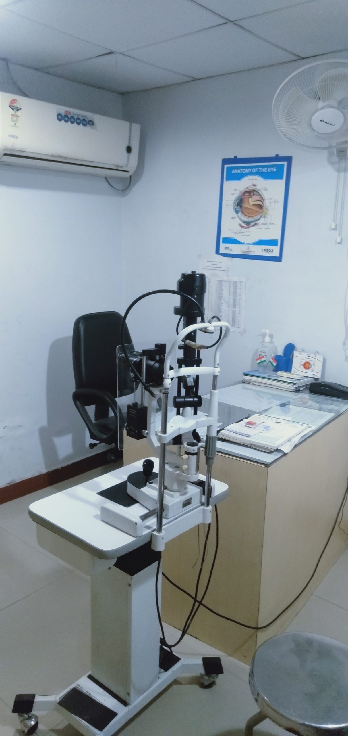 SLIT Lamp Machine | Sudha Hospital - Kota